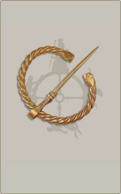 Tordierte Ringfibel in Bronze
